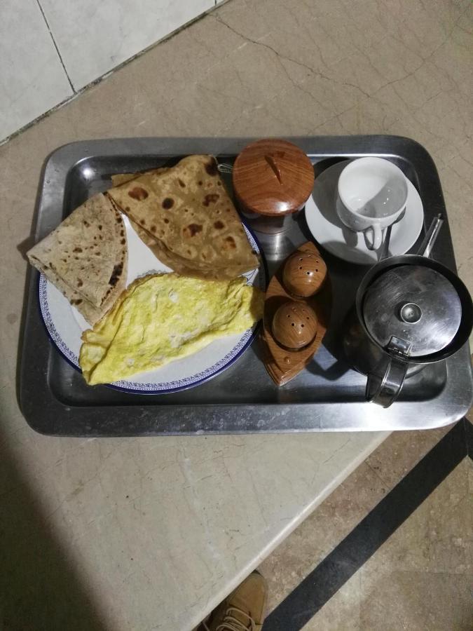 Khyber Inn Islamabad Luaran gambar